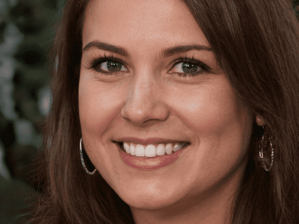 Sara H. - Featured image